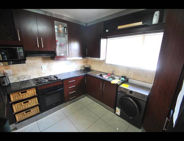 2 BEDROOM APARTMENT FOR SALE IN MULBARTON